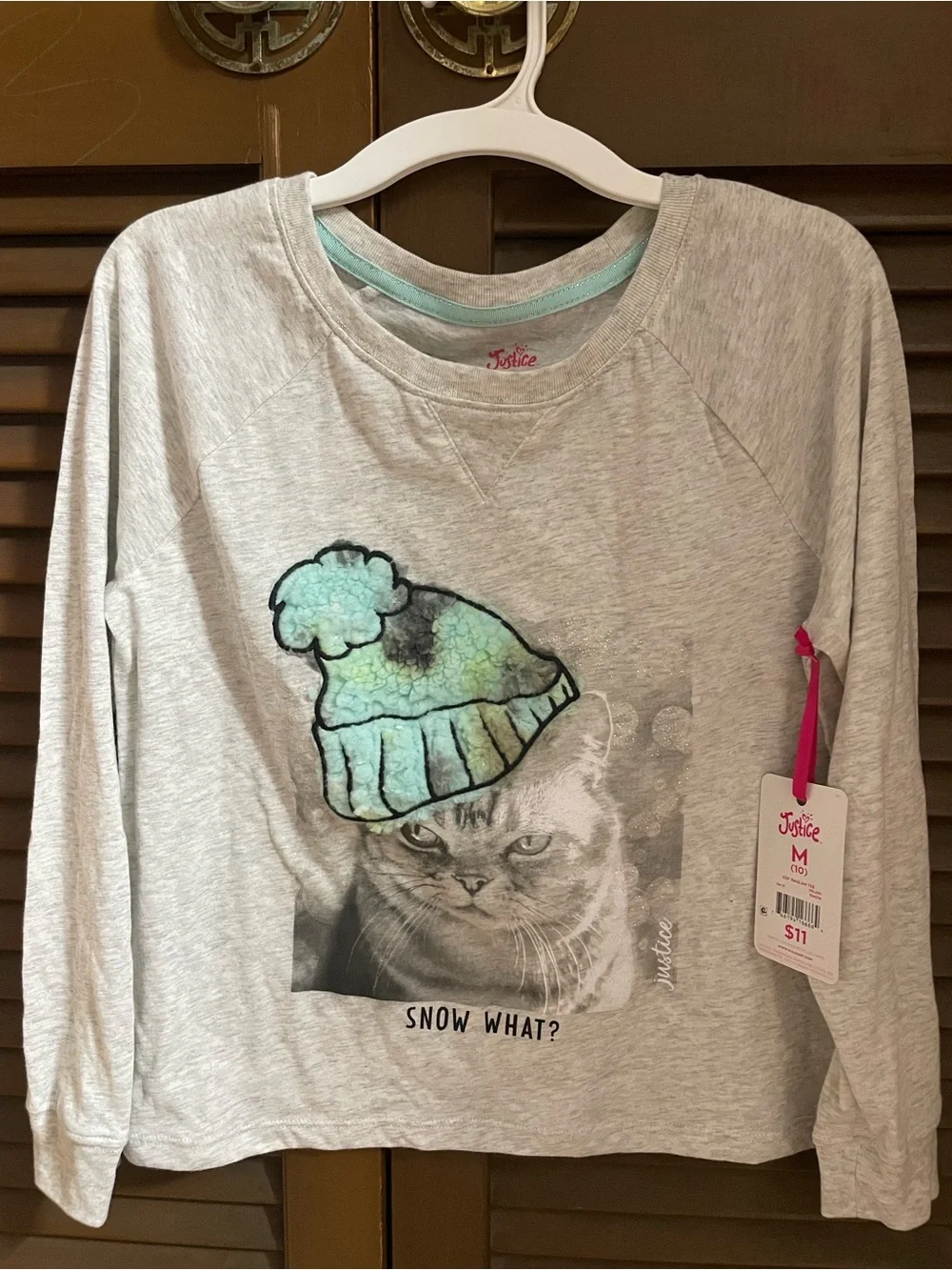 Girls' White Cat Graphic Long-Sleeve Top - Snow What?( size: m) nwt
